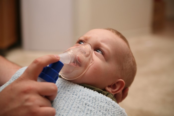 Pulmonary treatment supporting infant breathing and lung function