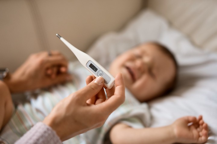 High fever in baby requiring a pediatrician visit